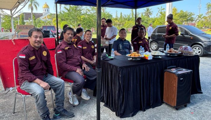 Servis Kendaraan Gratis Komunitas MGMP Tehnik Otomotif Diapresiasi Ketua DPRD Polman