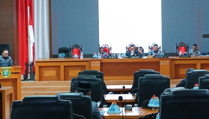 Soroti Pengelolaan APBD 2025, Fraksi Golkar Sampaikan Segudang Catatan ke Pemkab Polman