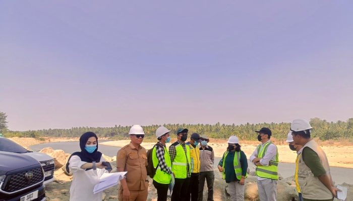 Proyek Penguatan Tebing Sungai Mapilli Diduga Gunakan Material Ilegal