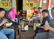 Nikmatnya Nasi Goreng Kampung di Kedai Manara Alun-Alun Pekkabata