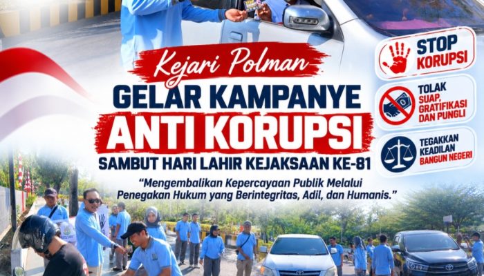 Sambut Harlah ke-81, Kejari Polman Sebar Stiker Anti-Korupsi di Depan Kantor Bupati Polman