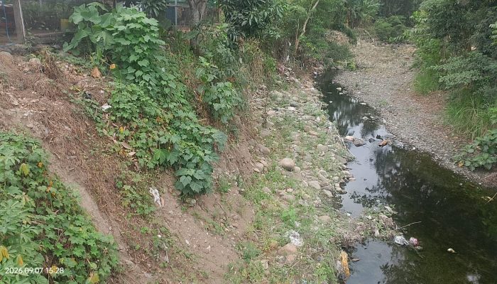 Kerusakan Tanggul Tebing Sungai di Batetangnga Di Khatirkan Ancam Pemukiman