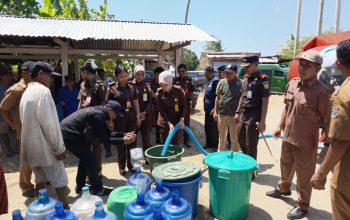 Kejari Polman Turun Tangan Atasi Krisis Air Bersih di Desa Tonyaman