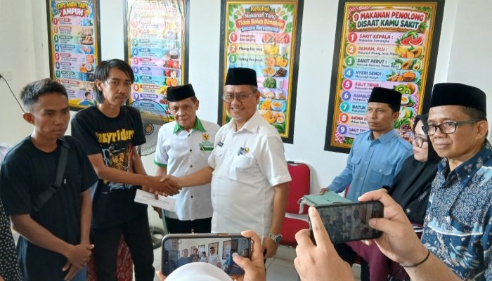 Baznas Polman Salurkan Modal Usaha Rp. 5 Juta untuk 10 Pelaku UMKM